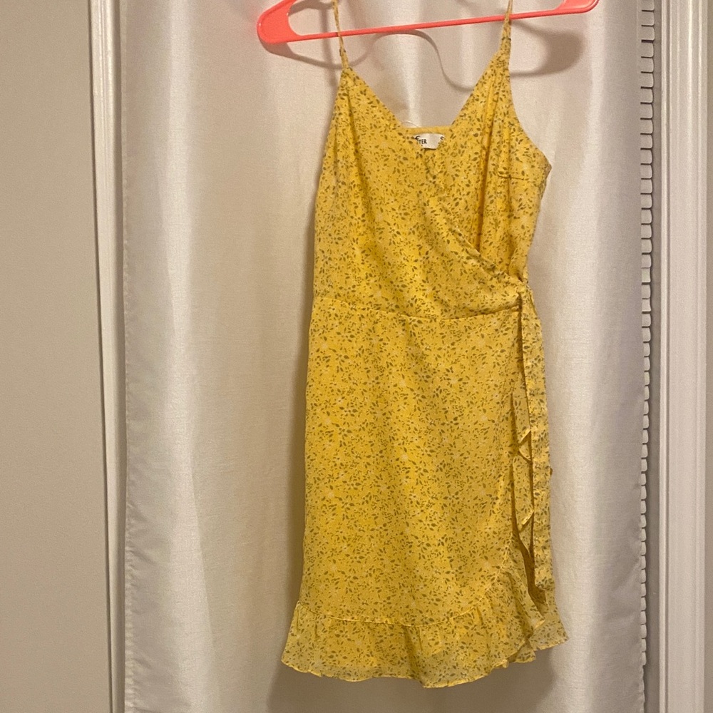 Hollister Yellow Floral Wrap Midi Dress